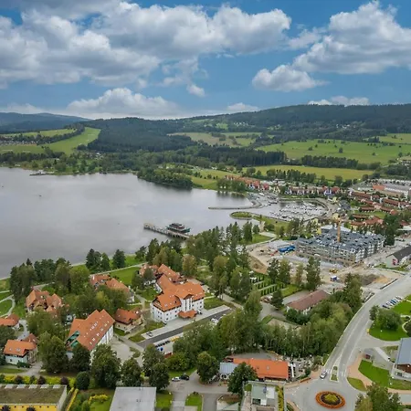 Premium Lipno Apartamento *